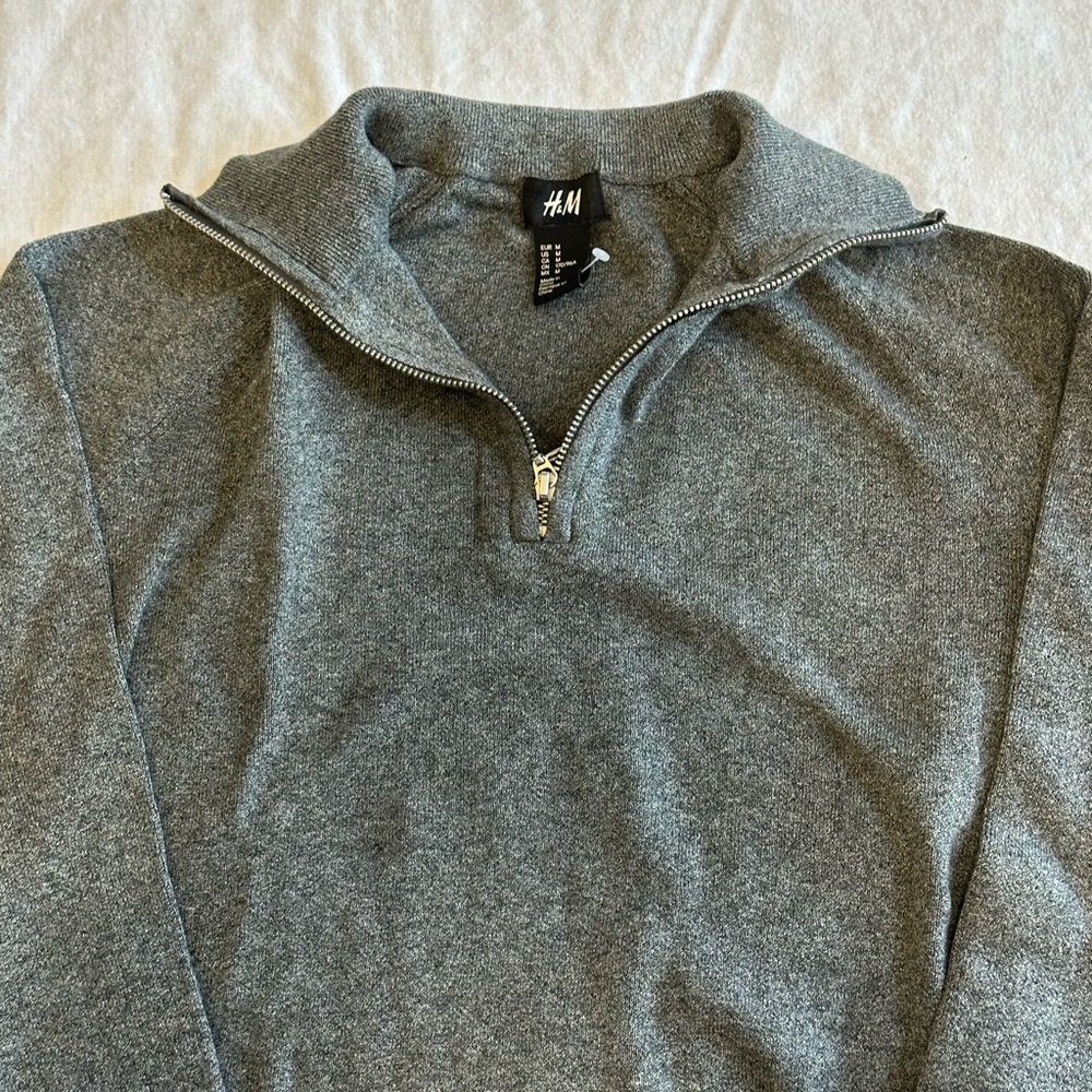 H&M Men's Zip-Up Gray Sweater